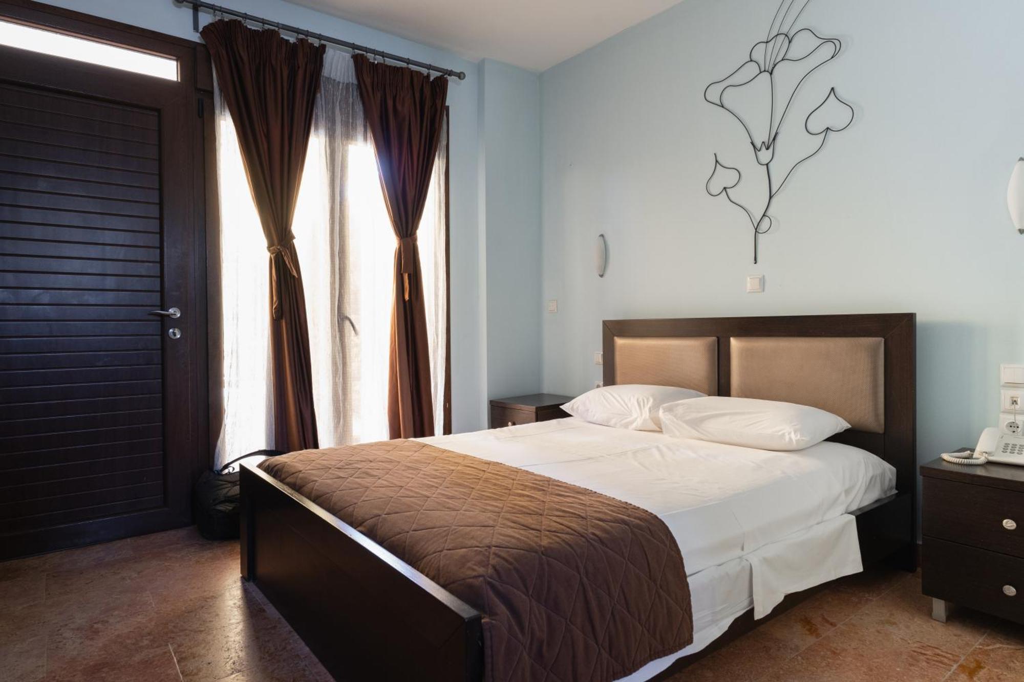Hotel Makednos 尼基季 外观 照片